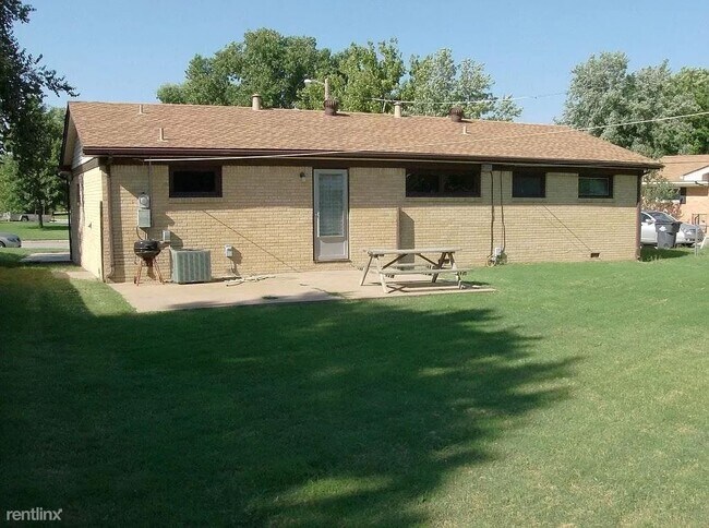 Foto del edificio - 3 br, 1 bath House - 2403 W Manhattan Dr S...