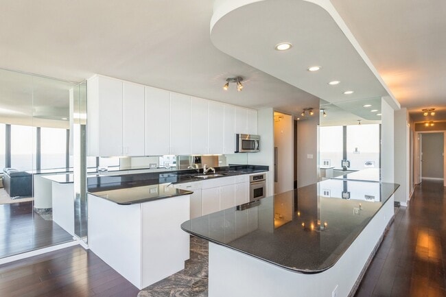 Foto del edificio - 505 N Lake Shore Dr