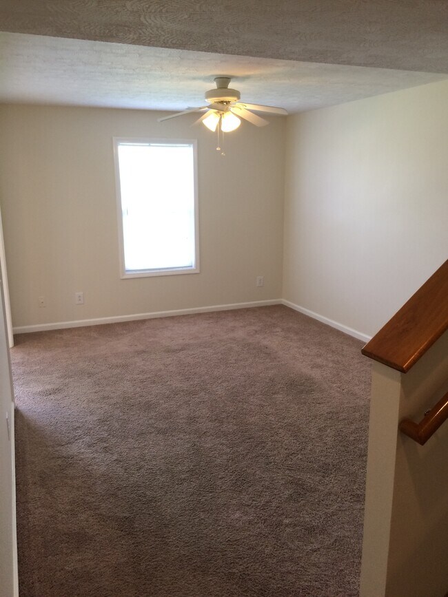 Building Photo - 1009 Stonecrest Ct