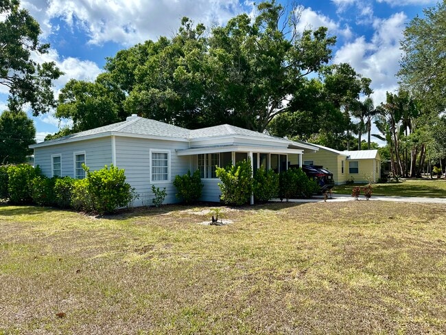 Foto del edificio - 2515 Vero Beach Ave