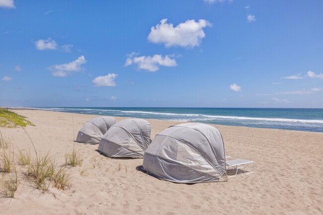 Foto del edificio - 2774 S Ocean Blvd