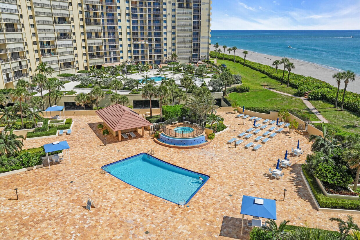 Foto principal - 100 Ocean Trail Way