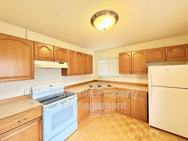 Foto del edificio - 1609 E Reserve St