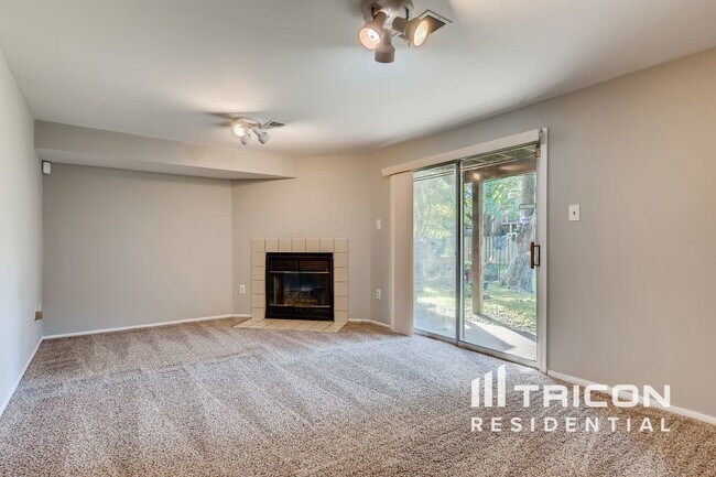 Foto del edificio - 8211 Township Dr