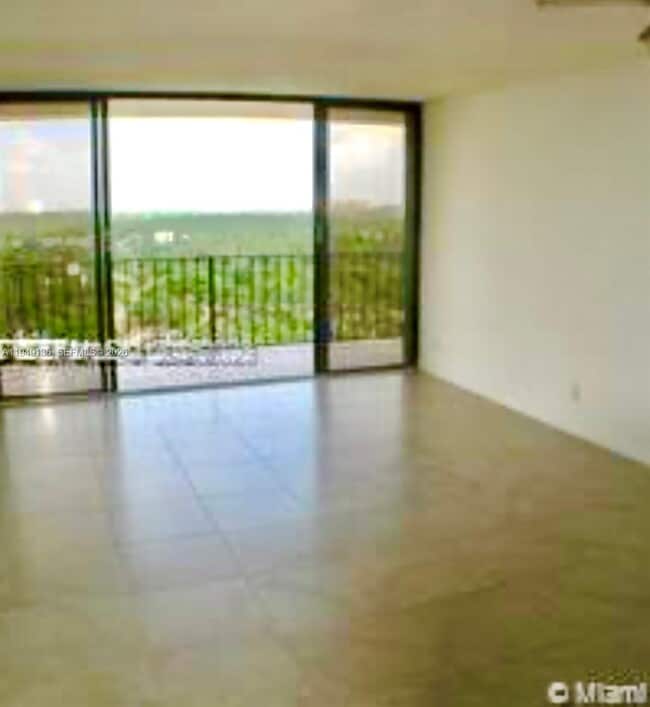 Foto del edificio - 780 NE 69th St