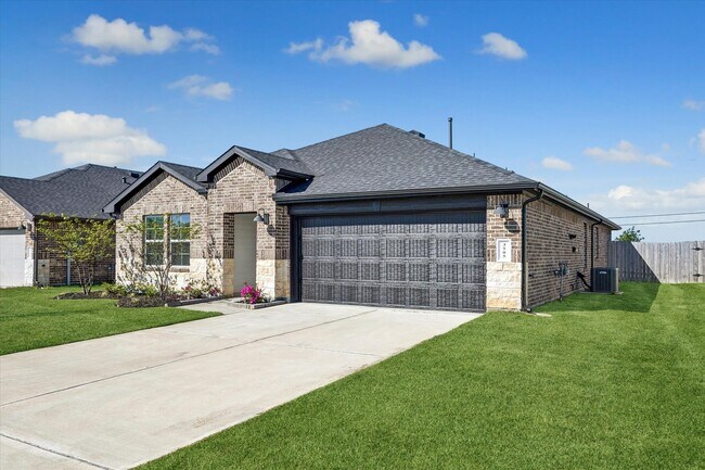 Building Photo - 3505 Rockefeller Rd