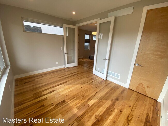 Building Photo - 5 br, 3.5 bath House - 4483 N Vrain St