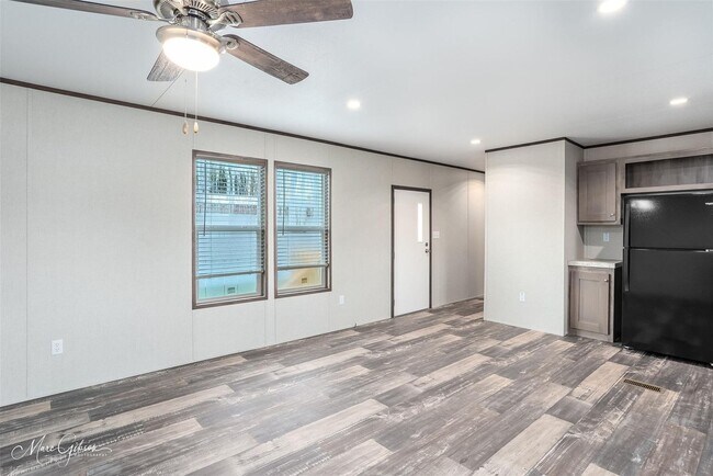 Building Photo - South Bossier Rental