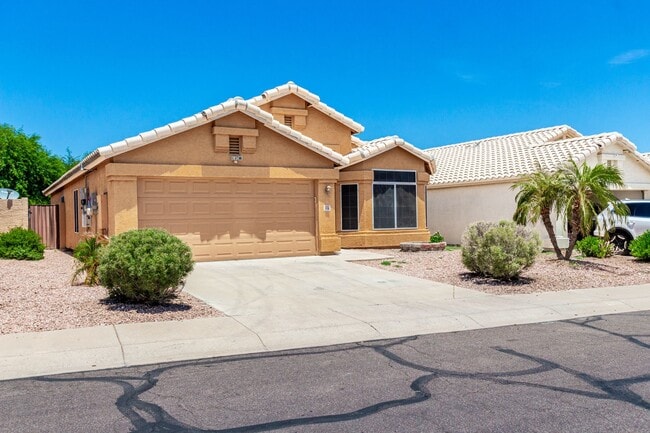 Building Photo - Beautifully Updated 3-Bedroom Home in Prem...