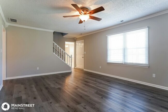 Building Photo - 1104 Ridgecliff Dr