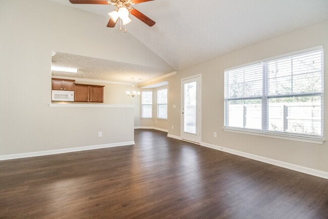 Building Photo - 327 Sarava Ln