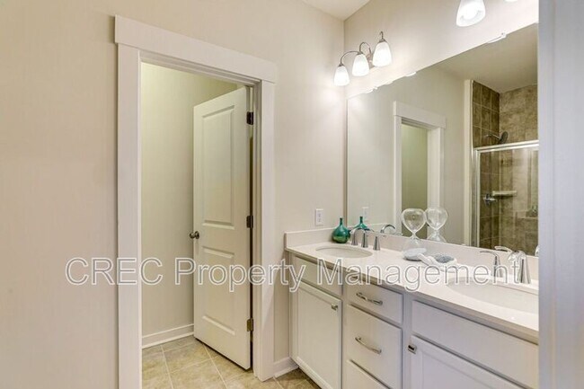 Building Photo - 1010 Pettiford Pl