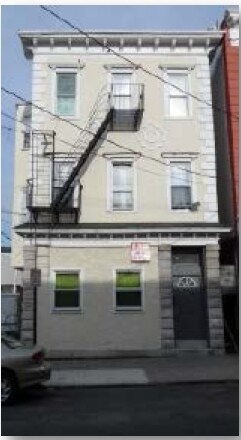 Primary Photo - 10 N Bond St