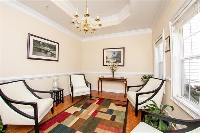 Foto del edificio - 1060 Powers Pl