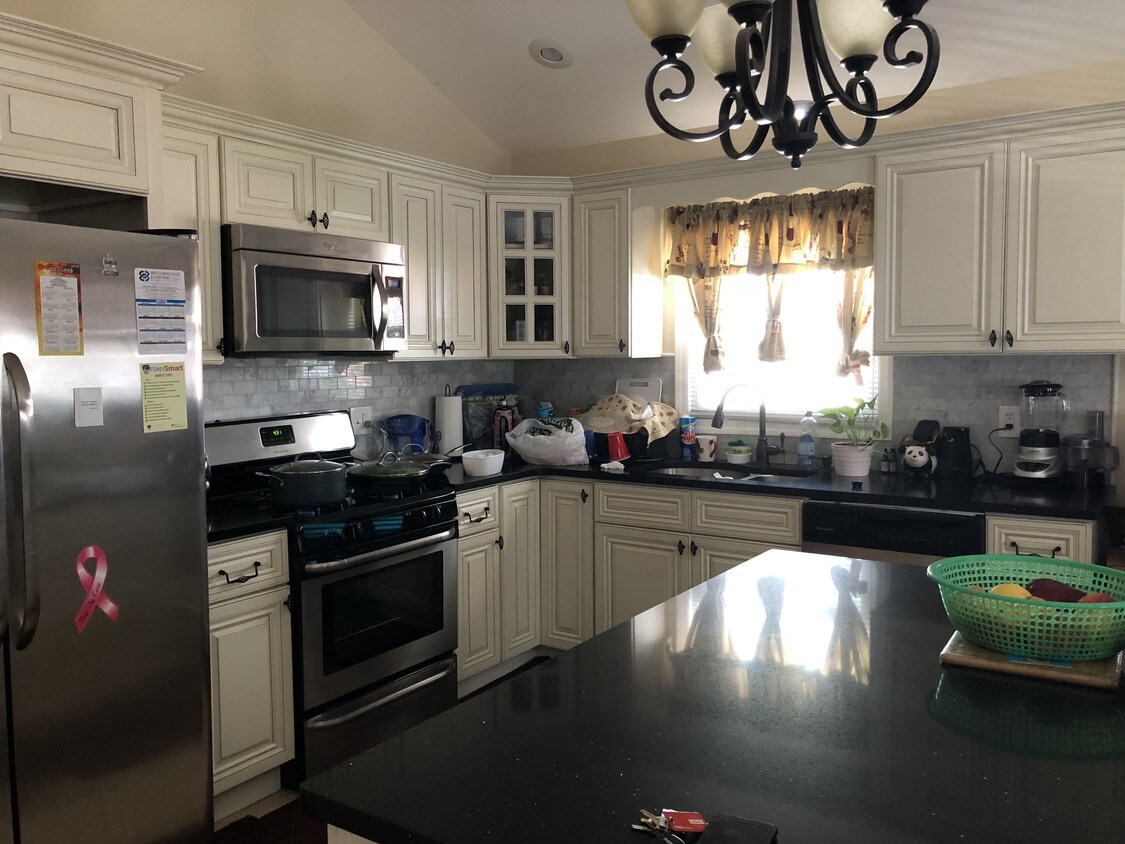 Foto principal - 169-65 144th Rd