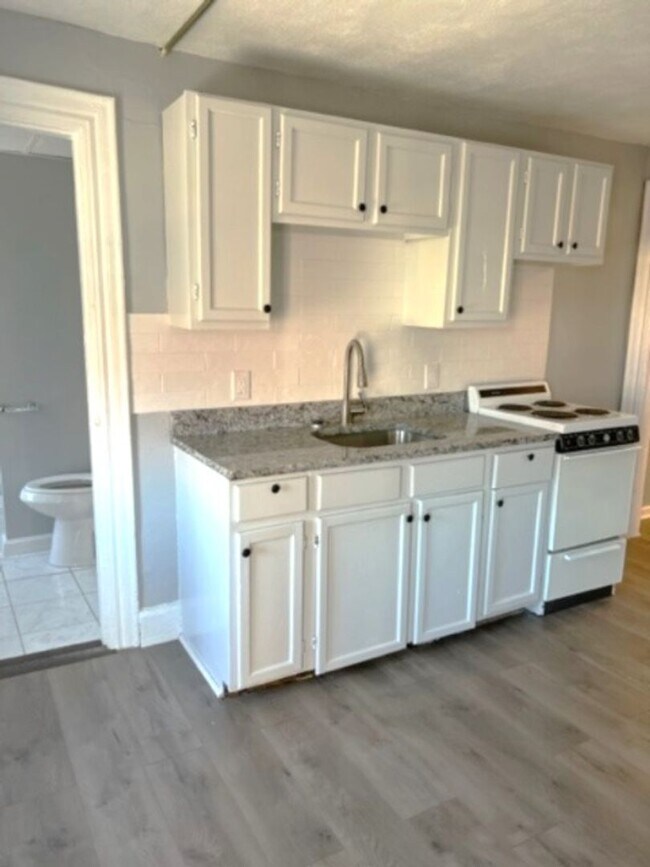 Foto del edificio - 1295 Main St