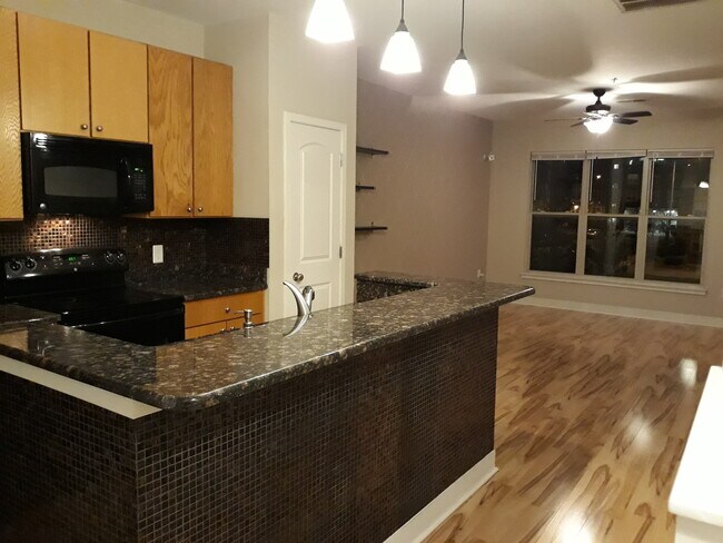Building Photo - 849 Seigle Point Dr