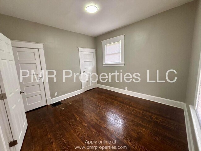 Foto del edificio - 2 Bedrooms / 1 Bathroom House