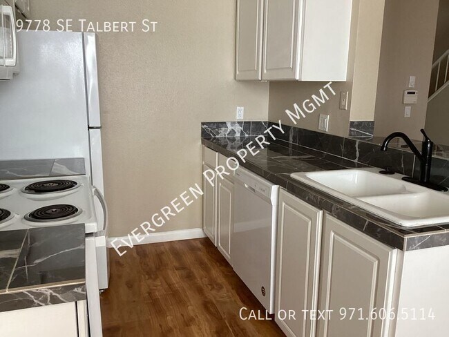 Building Photo - Water, sewer and trash INCLUDED! 1 bdrm, 1...