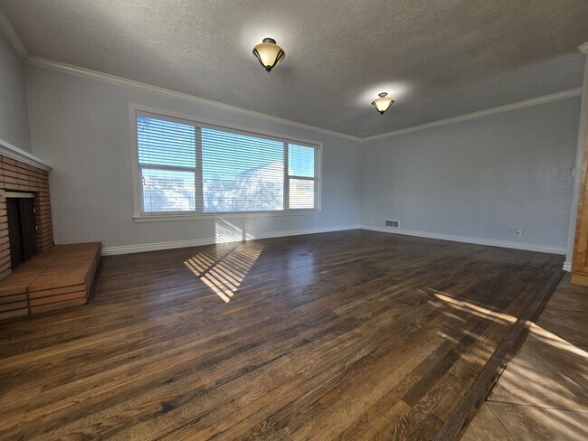Foto del edificio - 7222 S 2700 W