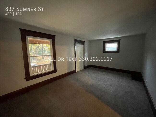 Building Photo - Four bedroom one bathroom home for rent