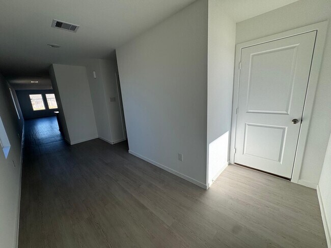 Foto del edificio - 26902 Cherry Plum Ln