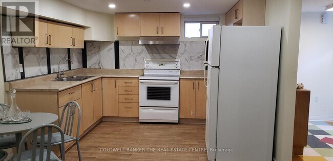 Photo du bâtiment - 53 Meadowview Ave