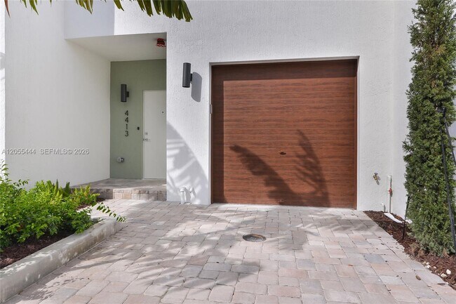 Foto del edificio - 4413 NW 9th St.