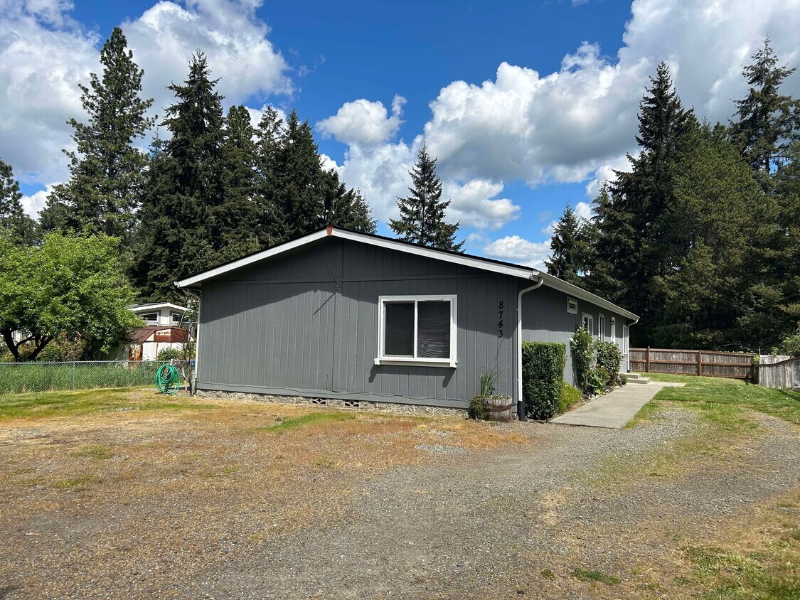 Primary Photo - 8743 Whitewood Loop SE
