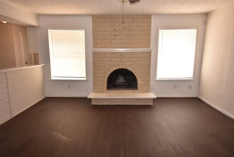 Building Photo - 11903 Sagecliff Dr