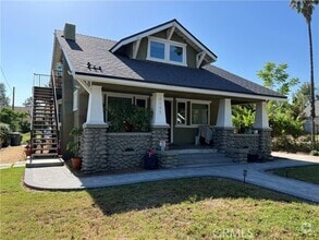 Building Photo - 1161 N Summit Ave