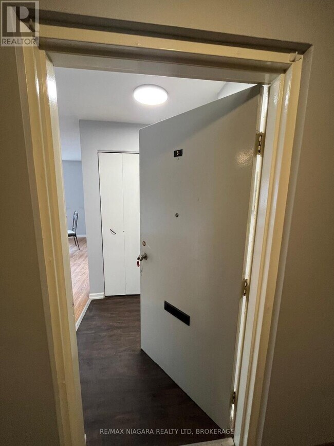 Photo du bâtiment - 620 King St