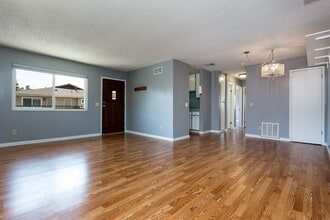 Building Photo - 12141 Wintergreen Dr