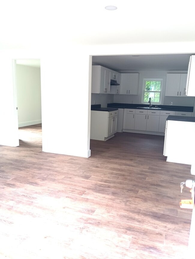 Building Photo - Two bedroom house in Lancaster SC availabl...