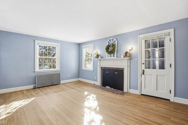 Foto del edificio - 12 Cardinal Rd