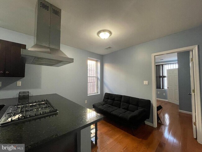 Foto del edificio - 706 W Porter St