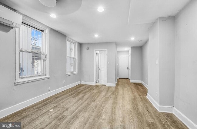 Building Photo - 1202 N 7th St