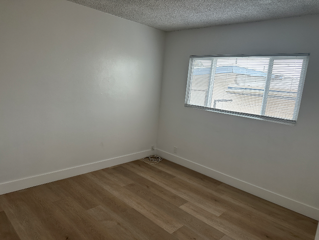 Foto del edificio - 408 N Maple Ave