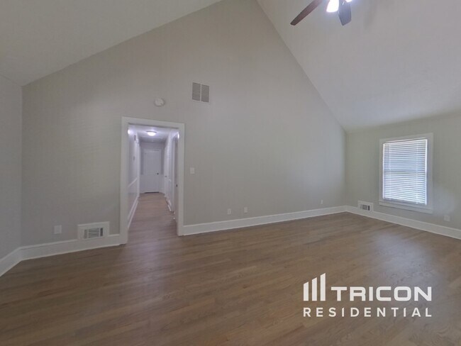 Foto del edificio - 115 Woodhawk Ln