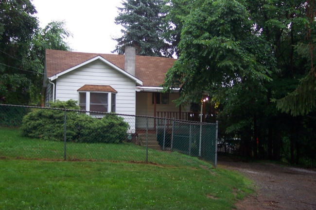 Photo - 1522 Belasco Ave House