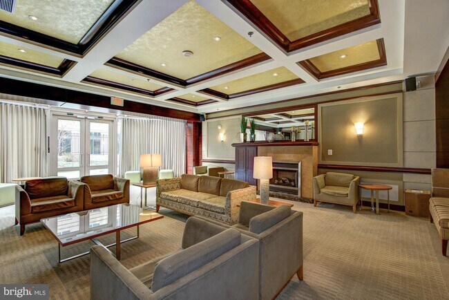 Foto del edificio - 888 N Quincy St