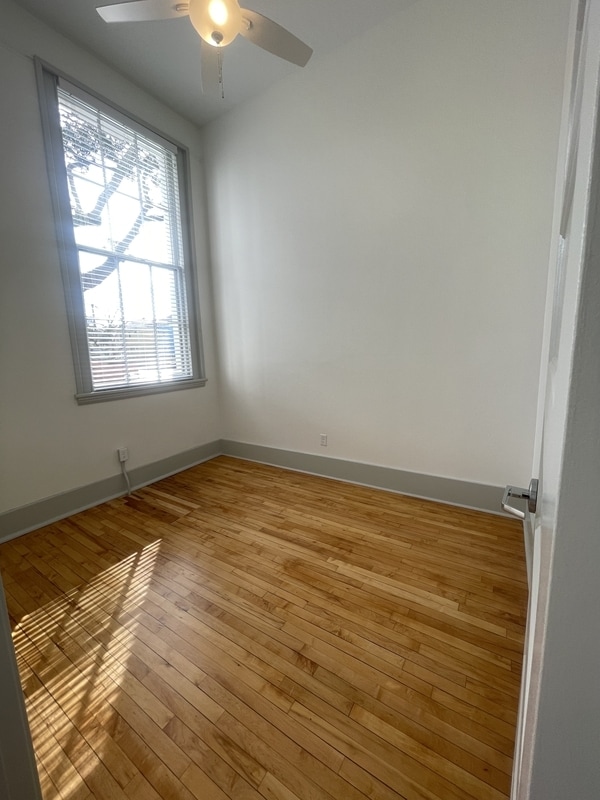 Foto del edificio - 315 W 38th St