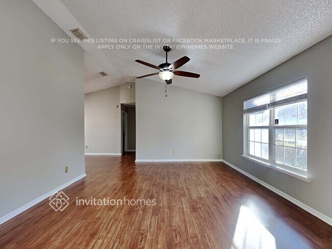 Building Photo - 9633 Blowing Rock Cir N