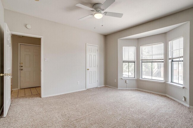 Building Photo - Nice 2 Bed, 2 Bath Second Story Condo Overlooking the Pool- 76107