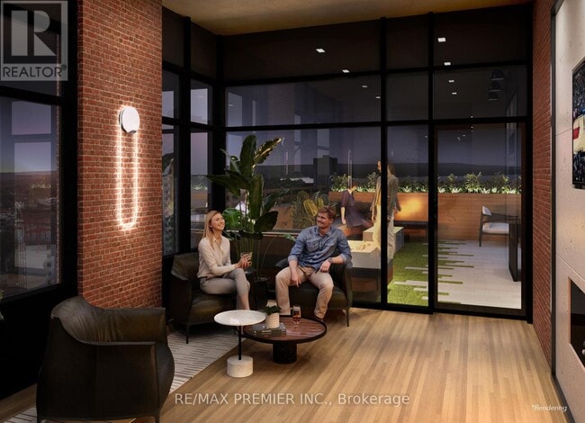 Building Photo - 206 King St W