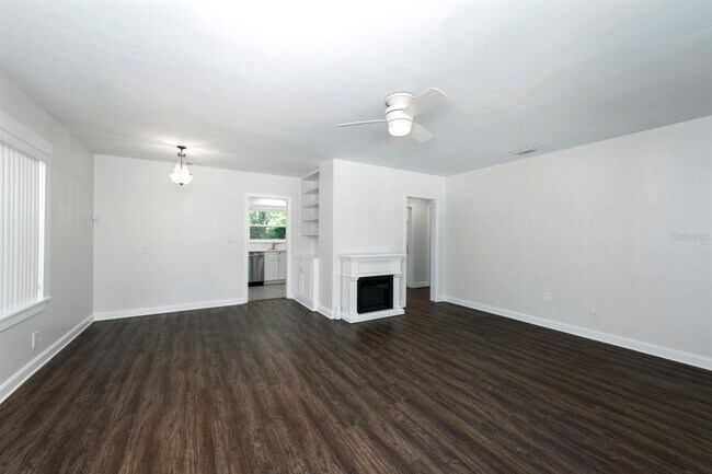 Foto del edificio - 1210 N Donnelly St