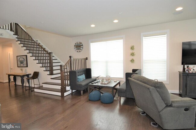 Building Photo - 2793 Golden Aster Pl