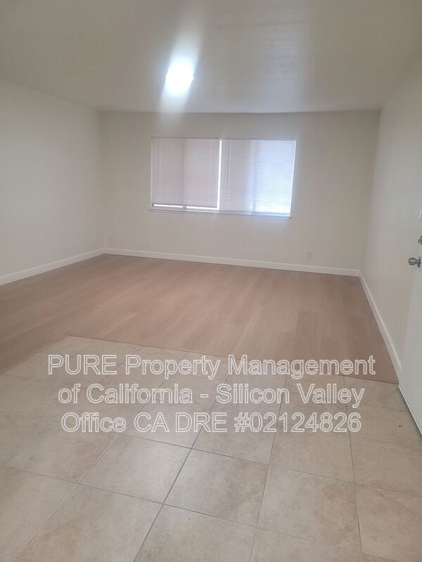 Building Photo - 900 Sobrato Dr