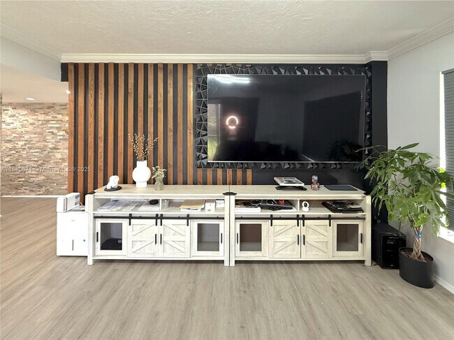 Foto del edificio - 4160 Inverrary Dr