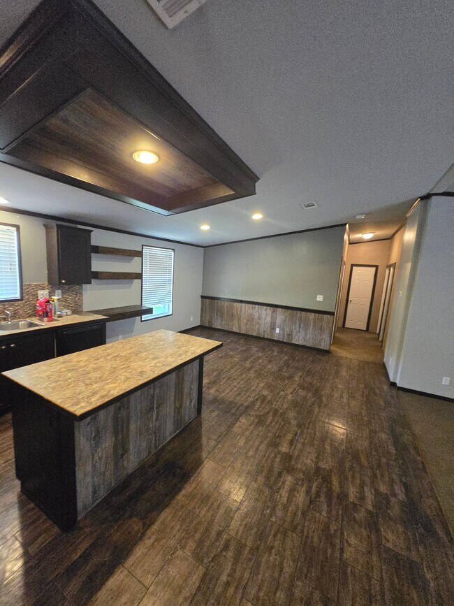 Foto del edificio - 559 Private Rd 1507